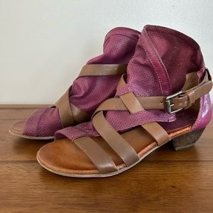 Miz Mooz Cassidy Strappy Leather Sandal women’s 39 purple